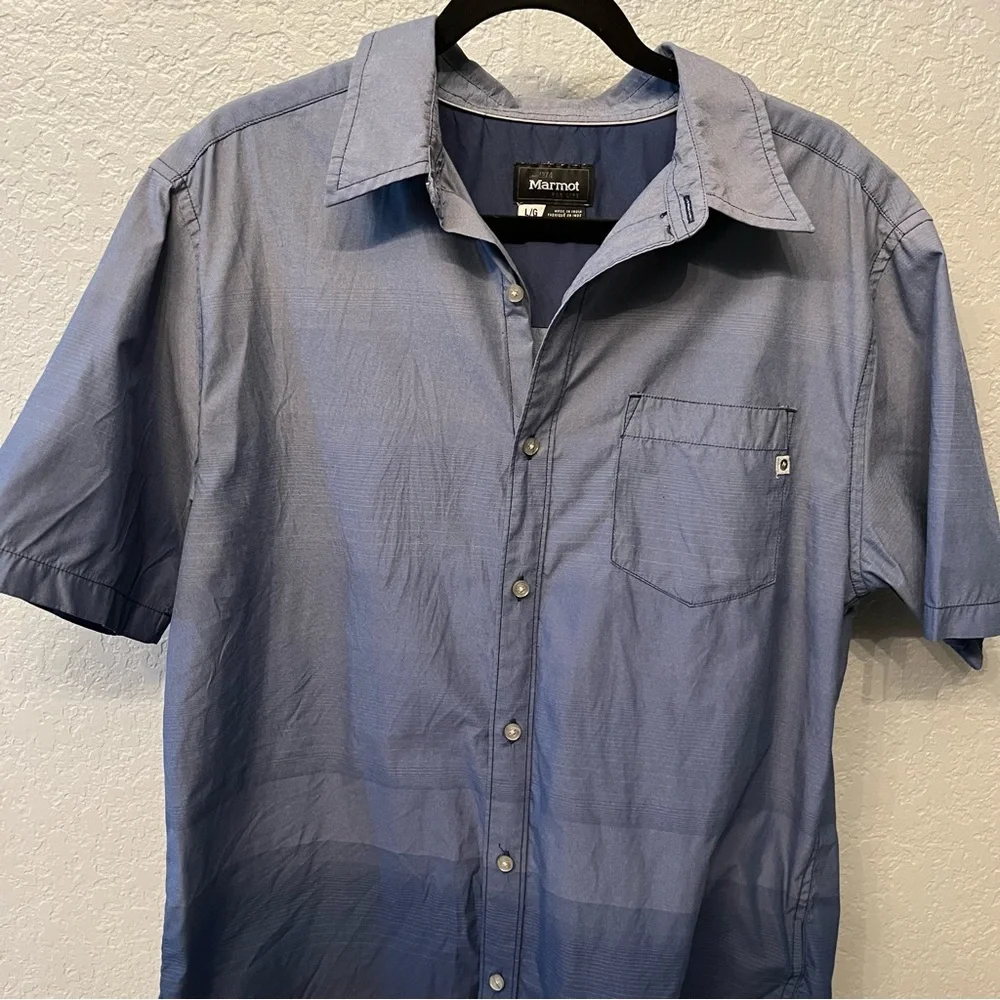 Marmot men’s shirt size Large blue ombre short sleeve button down outdoor hiking - Picture 2 of 10